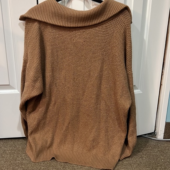 Aerie sweater - Picture 3 of 3